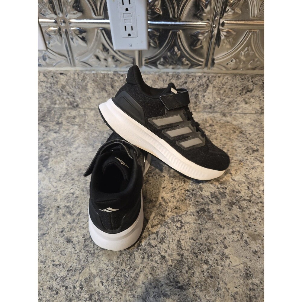 Adidas Ultrarun 5 Lowtop Shoes/Sneakers Black/White Kids Boys Girls Sz 1.5Y